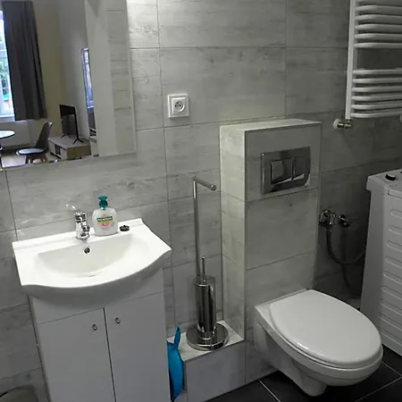 Anieli Krzywoń Hostel *