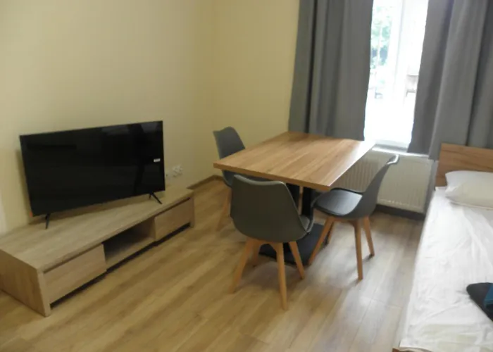 Anieli Krzywon * シュチェチン